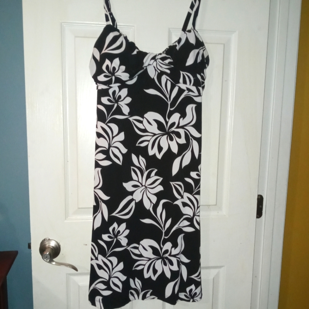 Tommy Bahama Black and White Floral Sundress Size Large